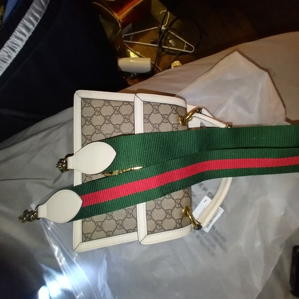 Purse - Picture 2 of 3